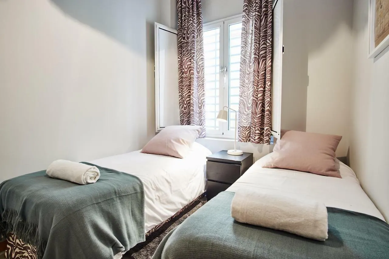 Arenal Carreteria Deluxe Suites By Valcambre Sevilla 0*,  Španělsko