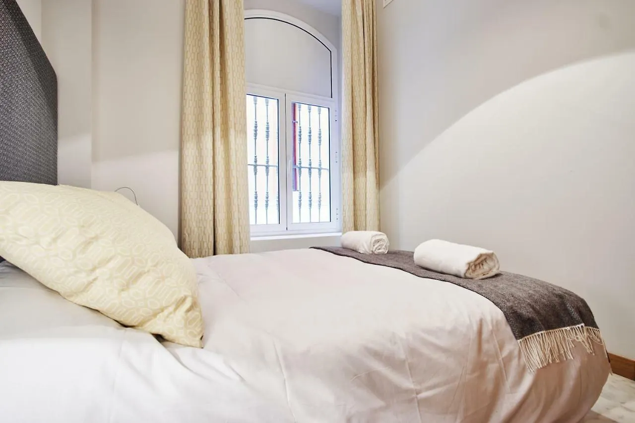 Arenal Carreteria Deluxe Suites By Valcambre Sevilla Apartmán