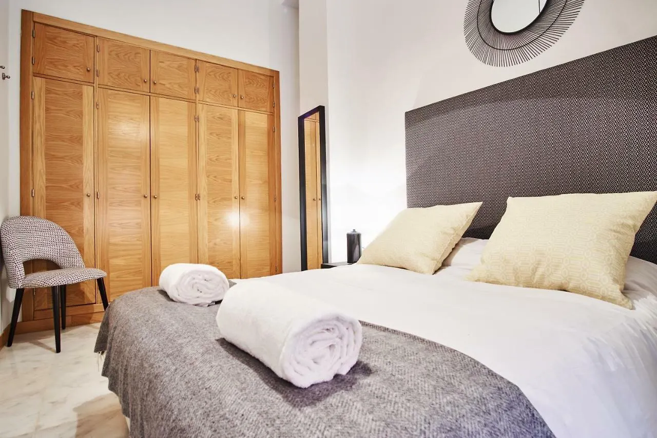 Arenal Carreteria Deluxe Suites By Valcambre Seville 0*,  Spain